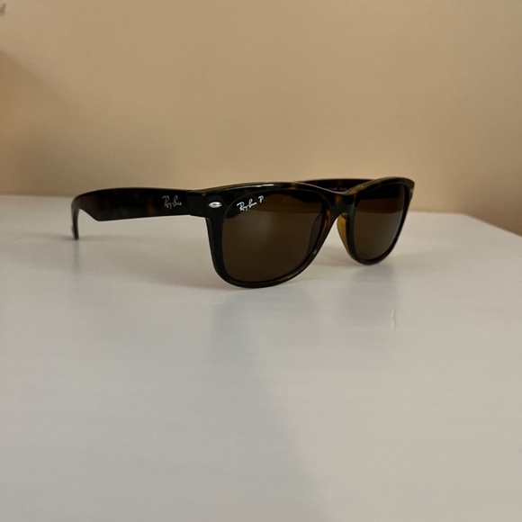 Ray-ban Polarized Wayfarer Sunglasses - Picture 3 of 3